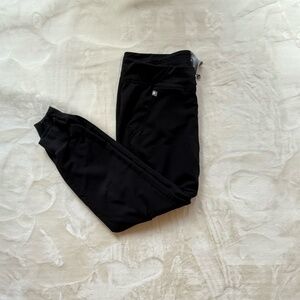 FIGS Petite Jogger Scrub Pants – Black (Size M Petite)